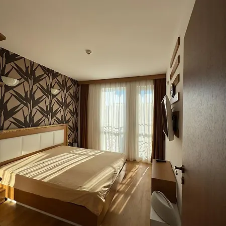 Nemo's - Sunny Апартаменти